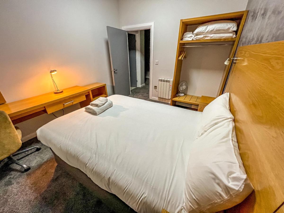 County Hall Apartment Hotel Бостън Екстериор снимка