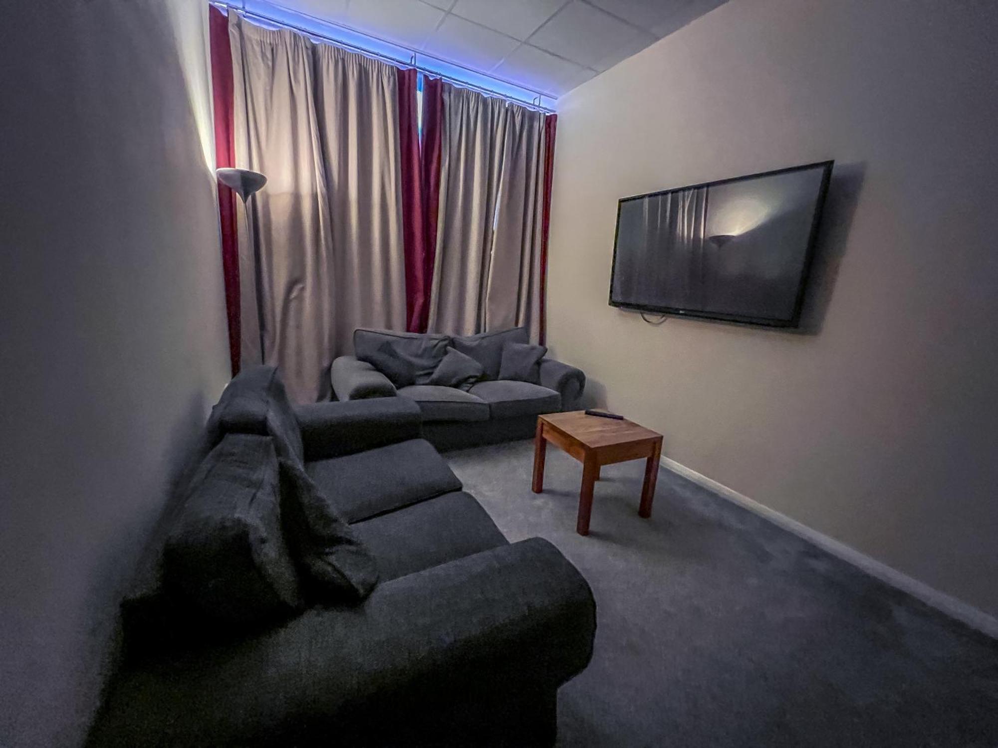 County Hall Apartment Hotel Бостън Екстериор снимка