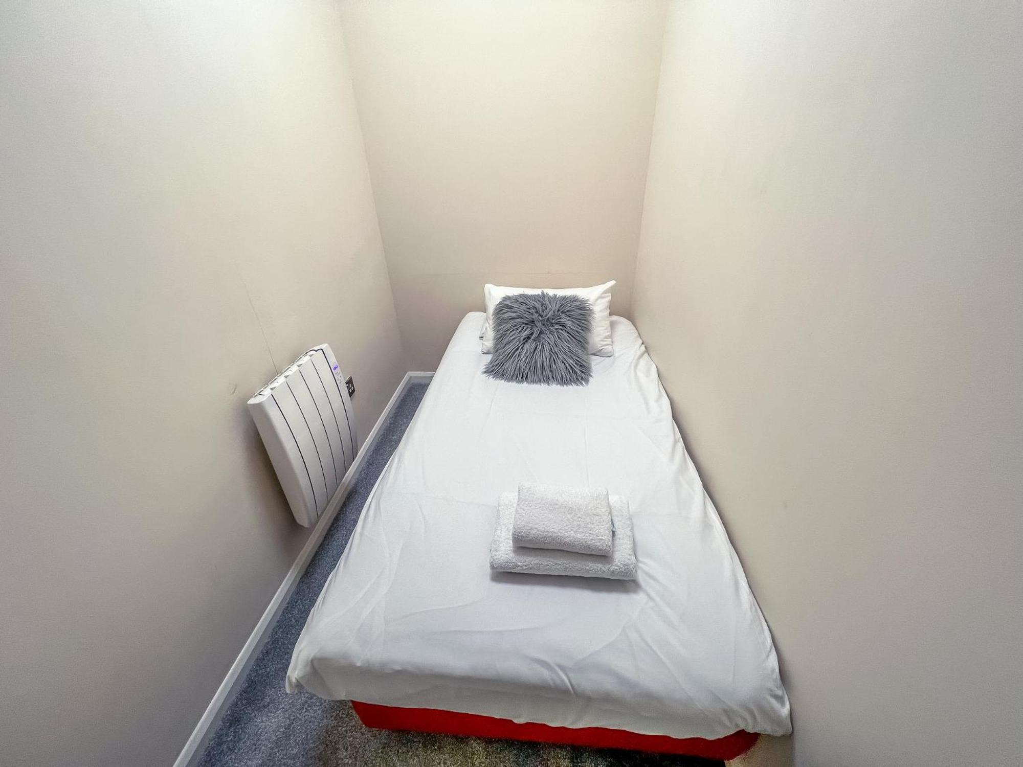 County Hall Apartment Hotel Бостън Екстериор снимка