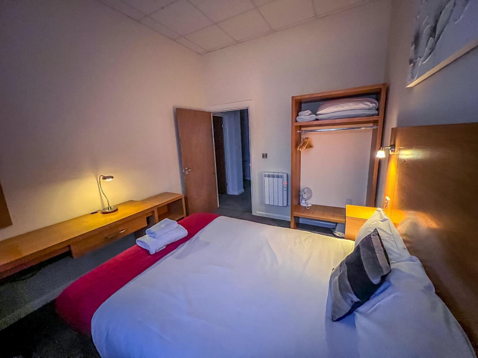 County Hall Apartment Hotel Бостън Екстериор снимка
