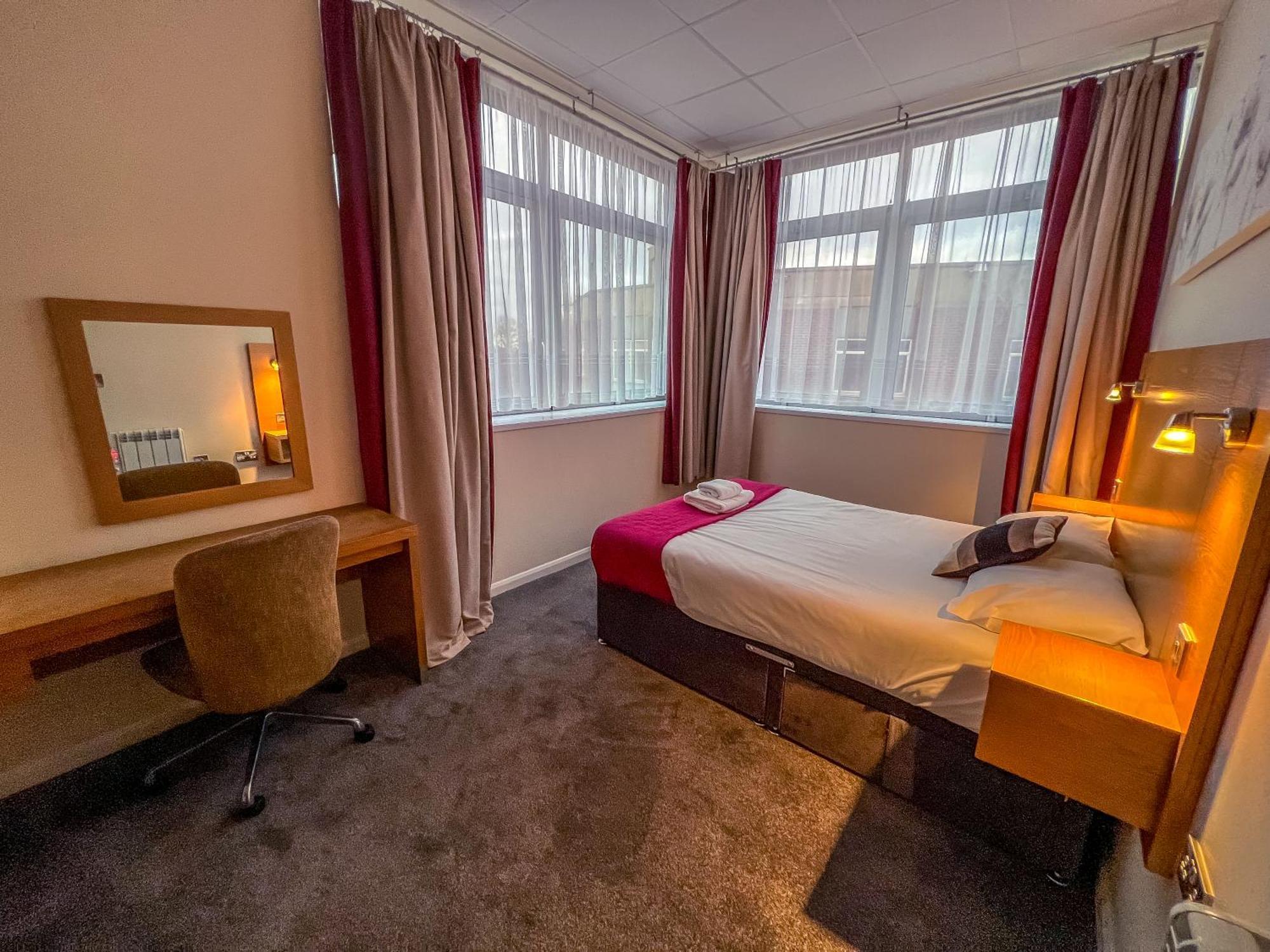 County Hall Apartment Hotel Бостън Екстериор снимка