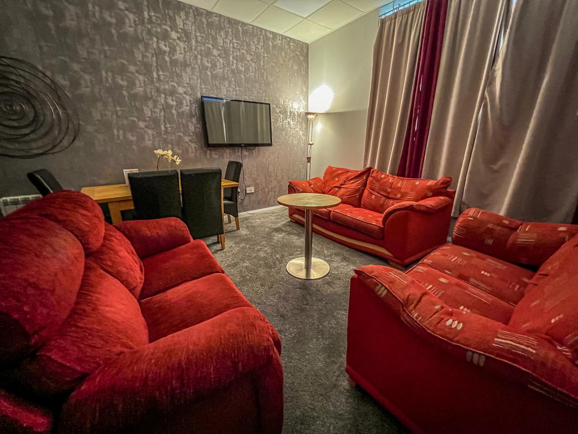 County Hall Apartment Hotel Бостън Екстериор снимка